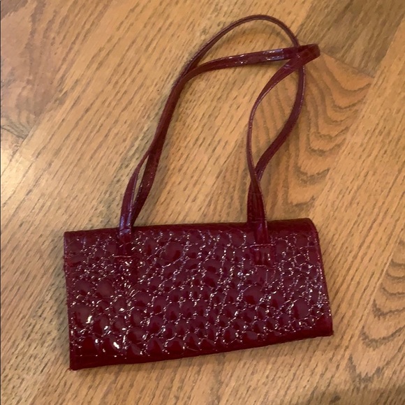 Red Purse - Picture 2 of 4